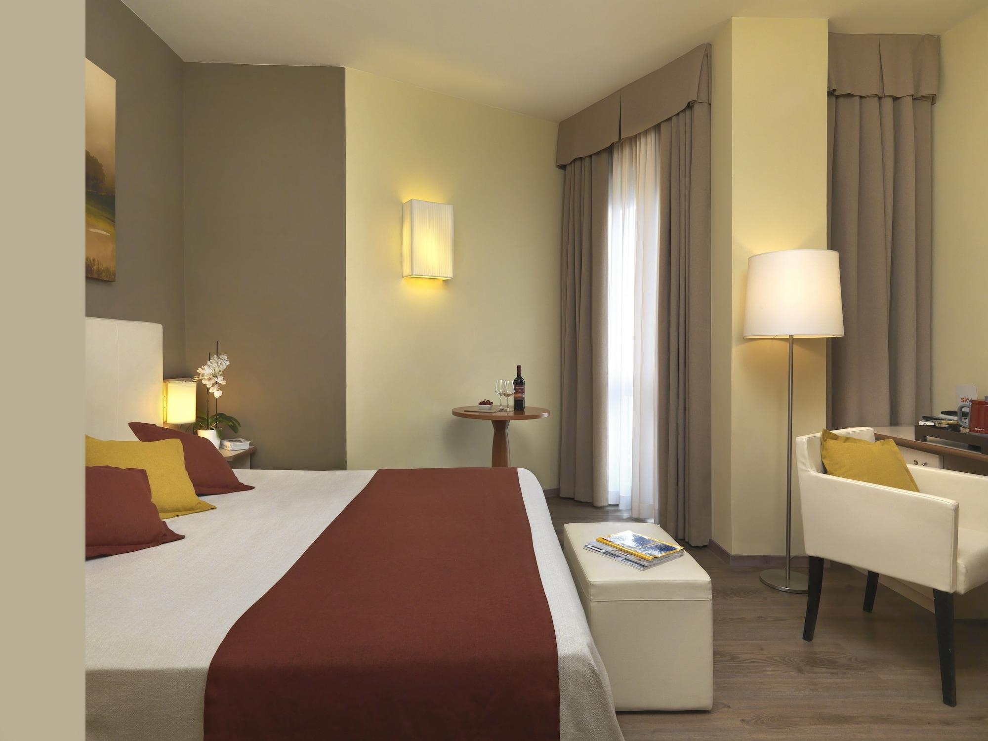 Hotel Ristorante Alcide Poggibonsi Kültér fotó