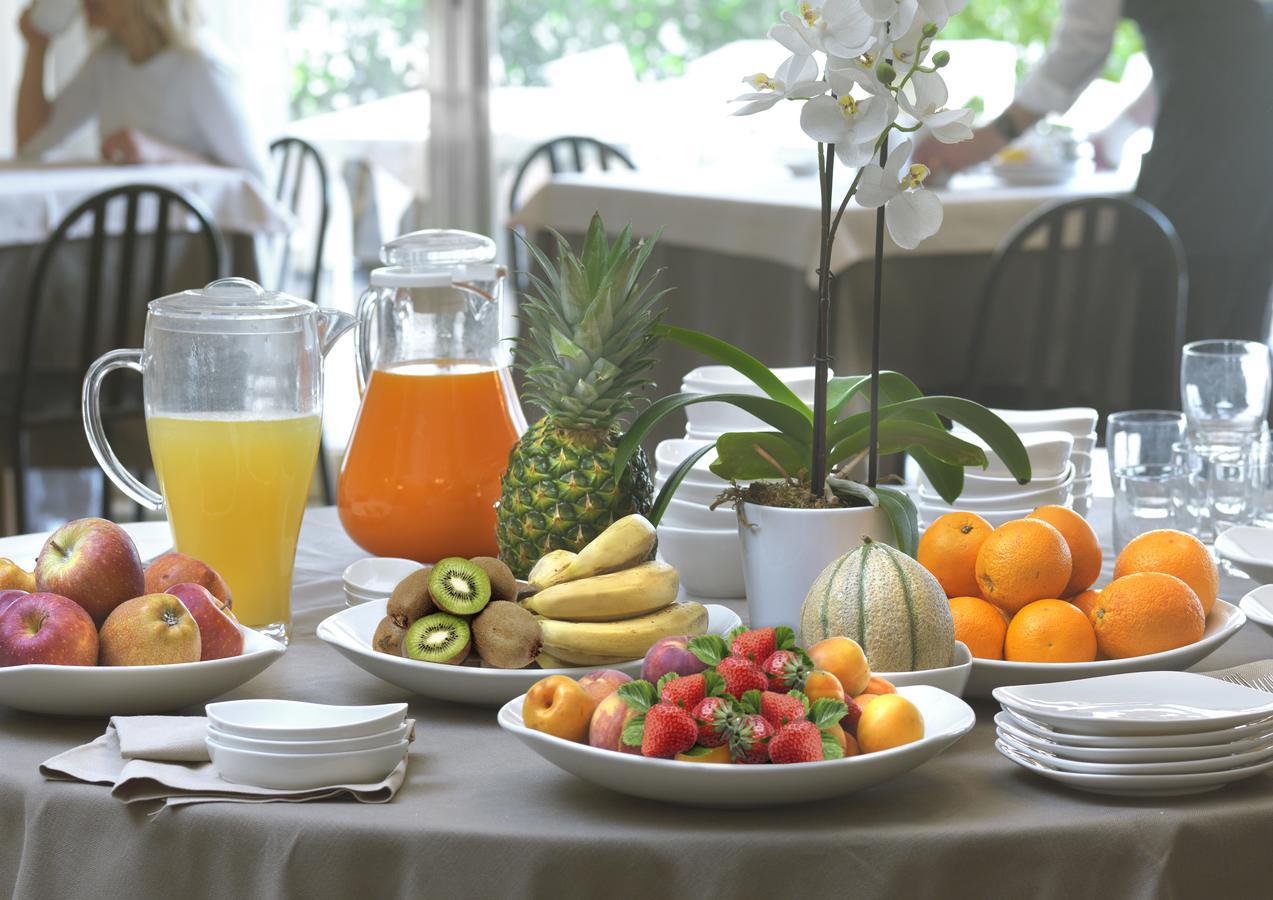 Hotel Ristorante Alcide Poggibonsi Kültér fotó
