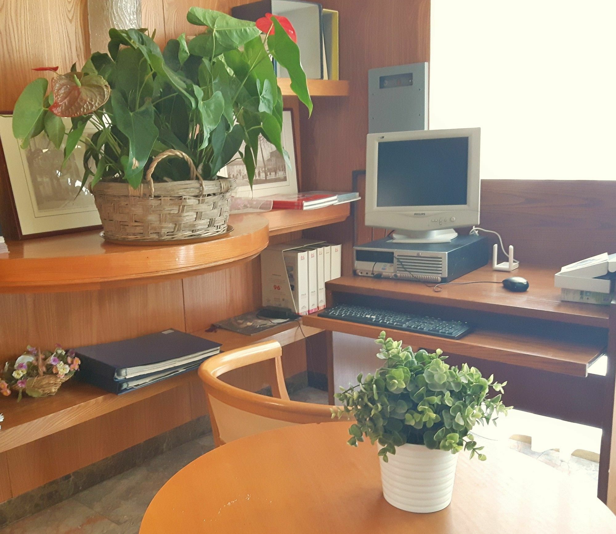 Hotel Ristorante Alcide Poggibonsi Kültér fotó